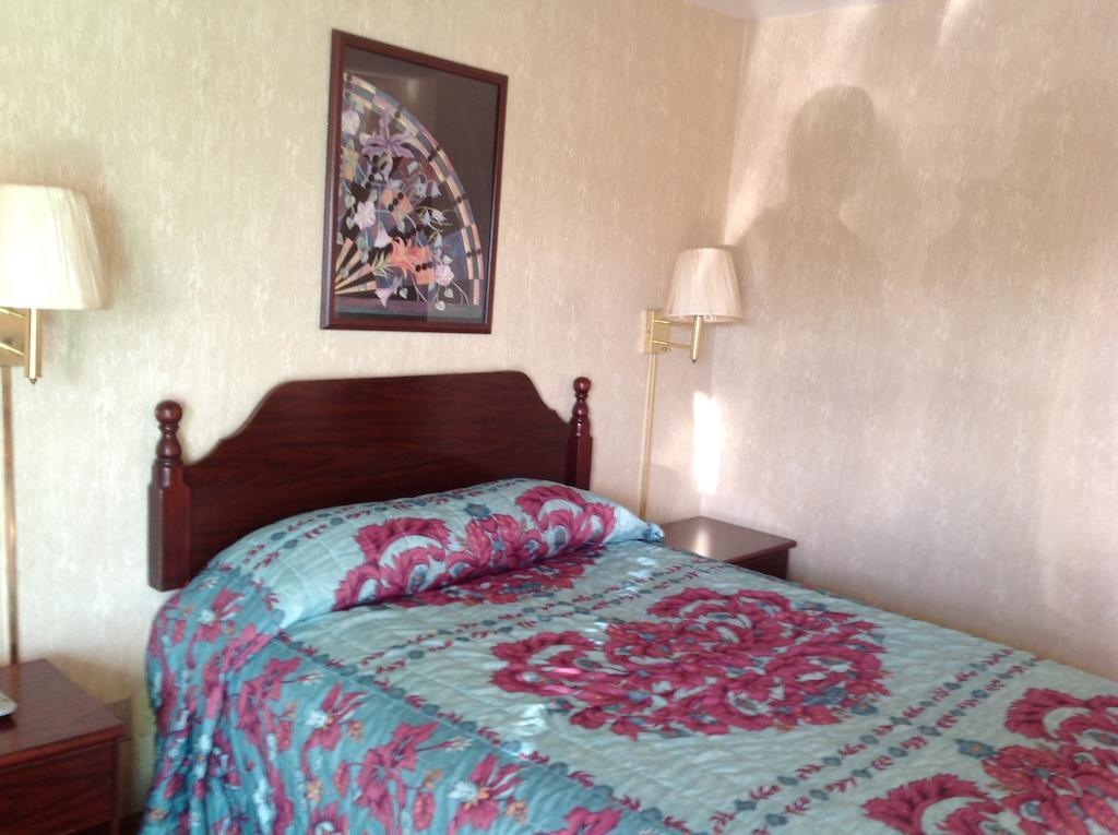 Budget Inn הייזלווד חדר תמונה